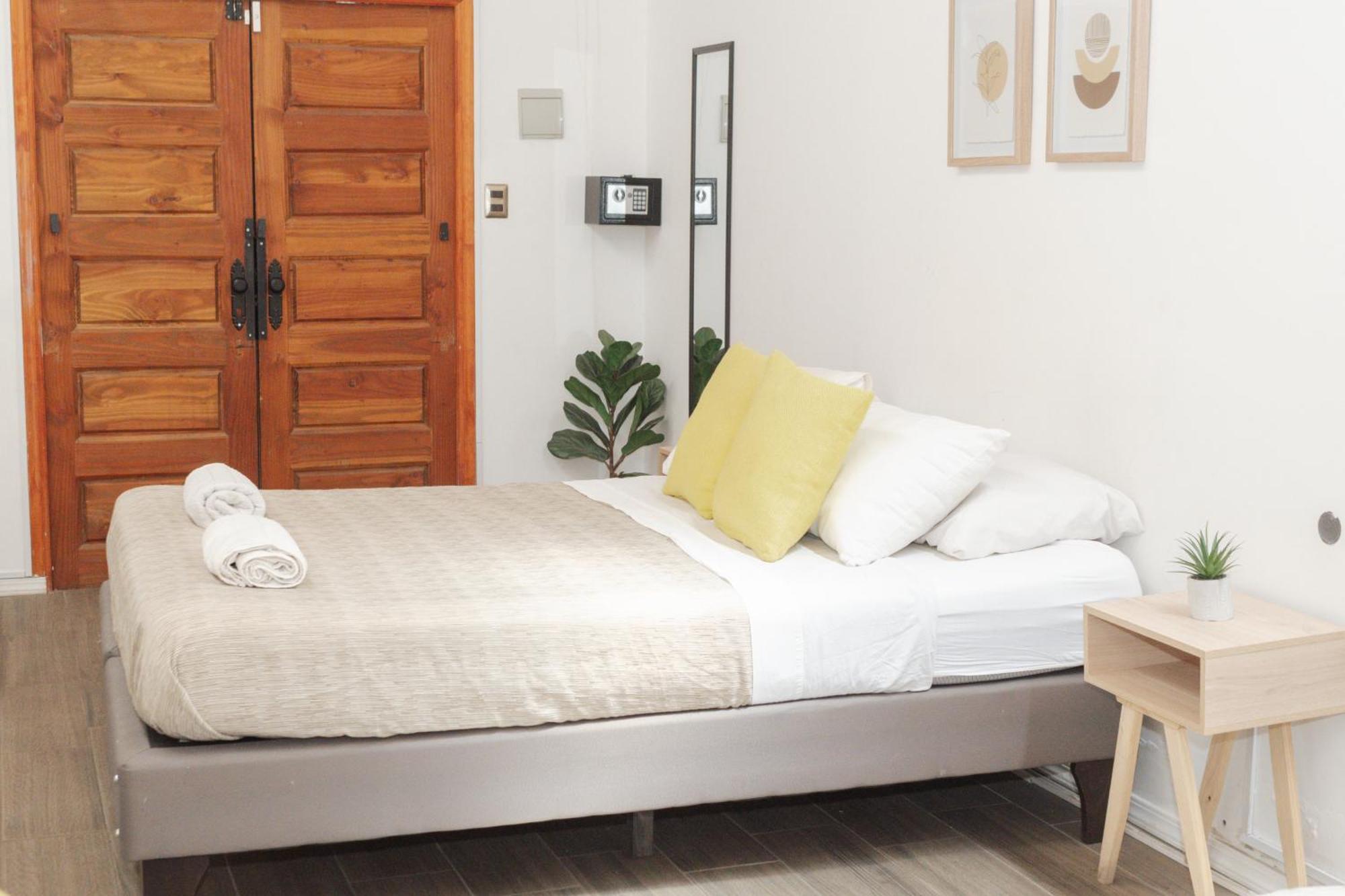 Yogi Hostels Сантьяго Экстерьер фото