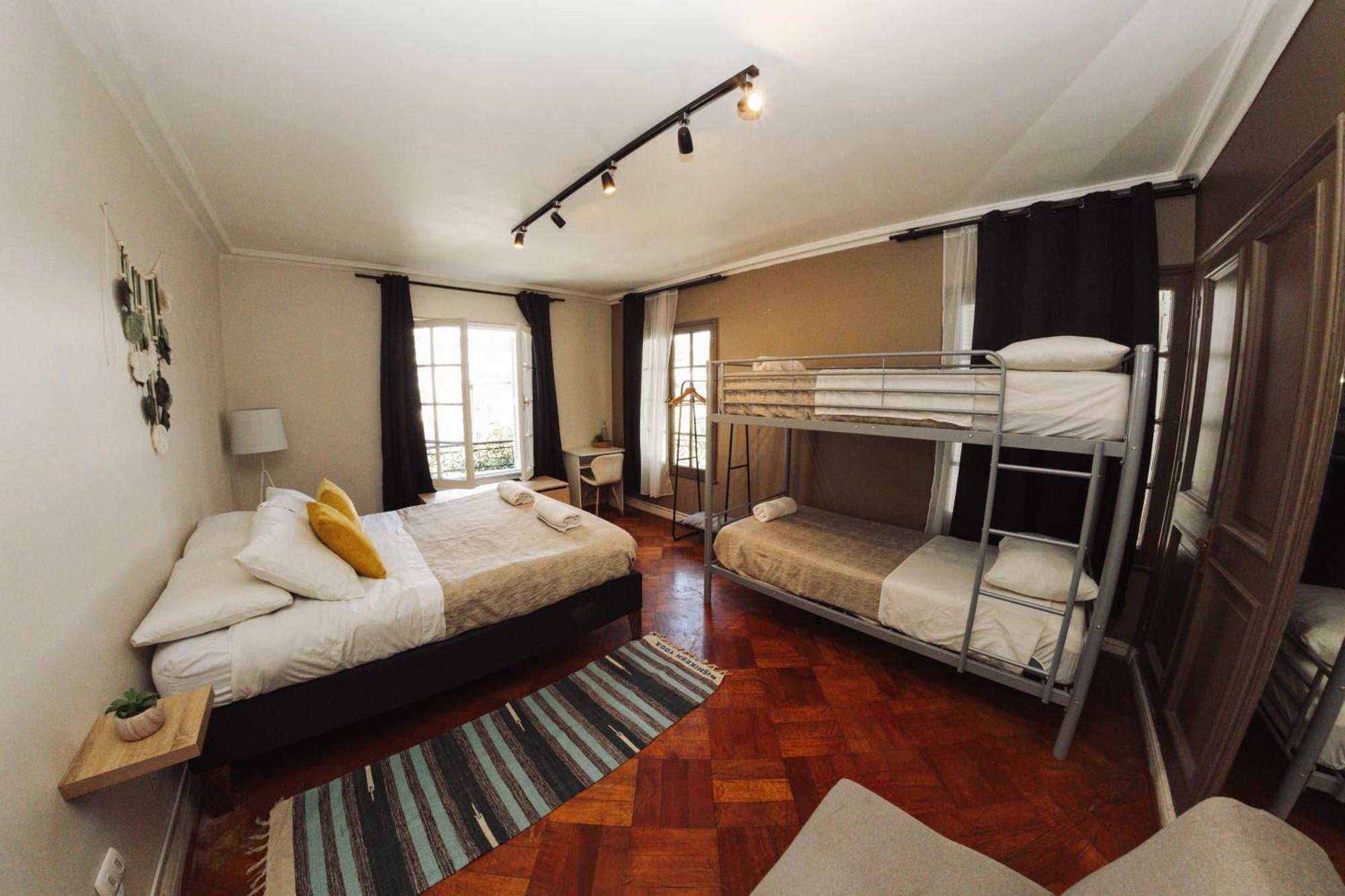 Yogi Hostels Сантьяго Экстерьер фото